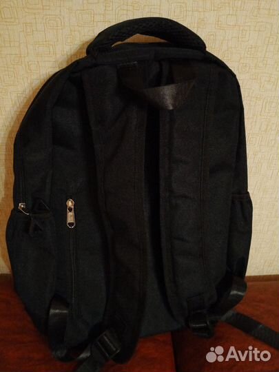 Рюкзак школьный