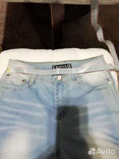 Джинсы новые