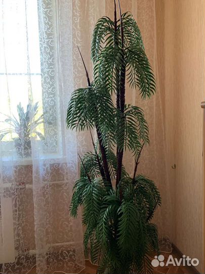 Искусственная пальма