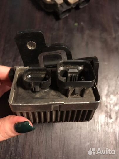 Реле свечей накаливания Форд Транзит Пежо Ситроен