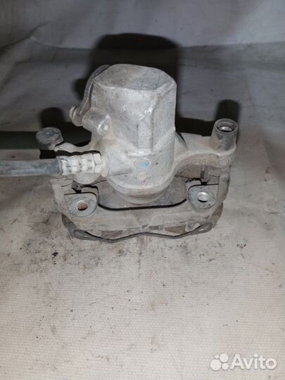 Суппорт тормозной задний правый Ford Focus 2