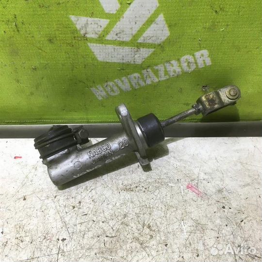 Цилиндр сцепления главный Вольво C40