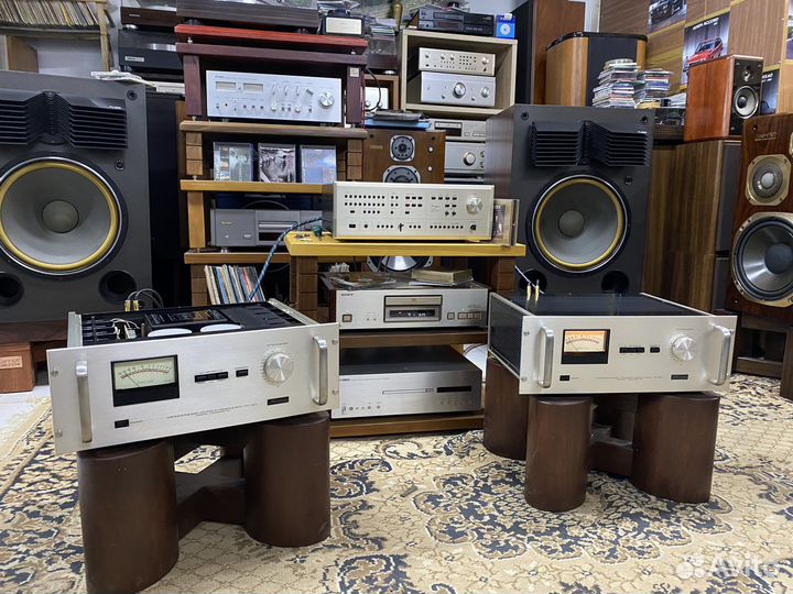 Усилитель моноблоки Accuphase m-60