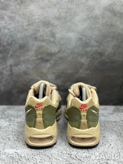 Кроссовки Nike