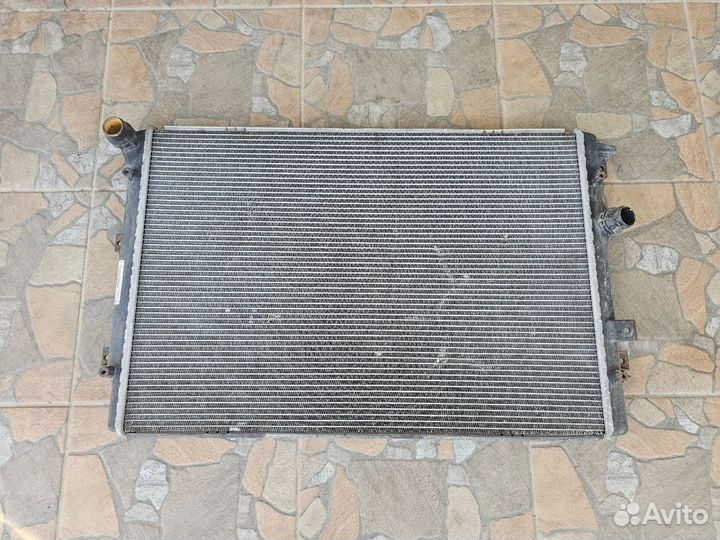 Радиатор охлаждения Volkswagen Tiguan 1 (I)