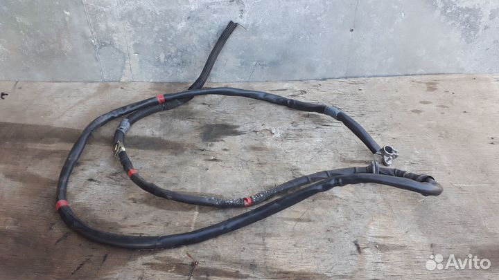 Клемма плюсовая Mercedes V-Class W638