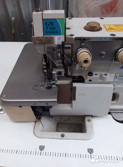 Оверлок для швейной машины