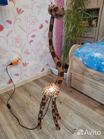 Лампа напольная 