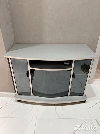 Тумба под телевизор