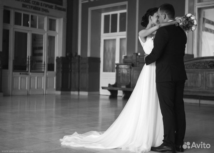 Платье свадебное