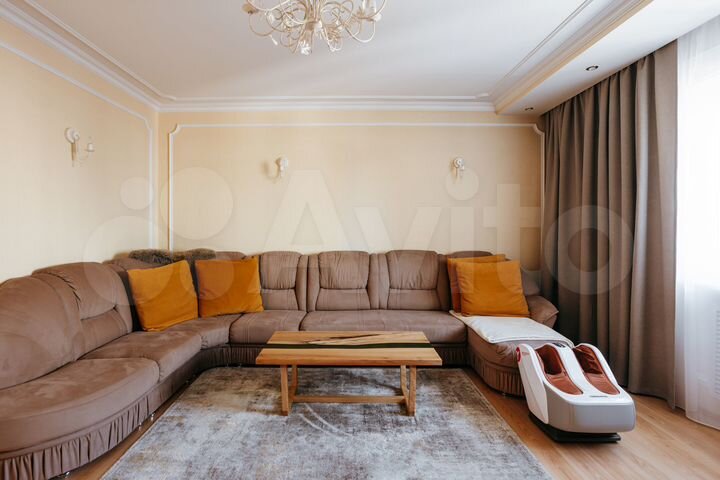 3-к. квартира, 93 м², 10/12 эт.