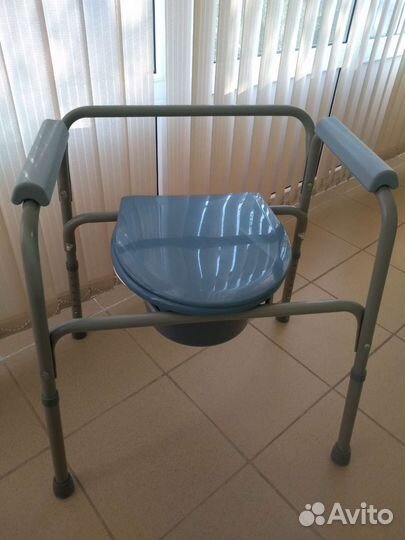 Санитарный стул-туалет, ходунки, трость