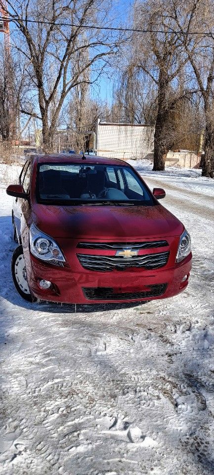 Chevrolet Cobalt: фото владельца