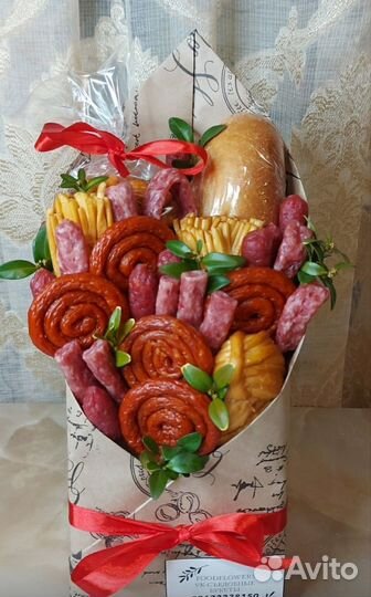 Съедобные букеты сыр - колбаса, сухофрукты орехи