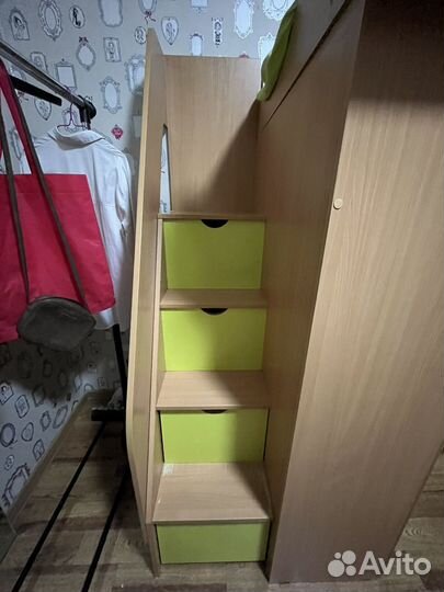 Кровать чердак