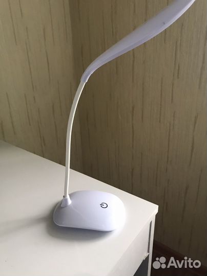 Лампа настольная