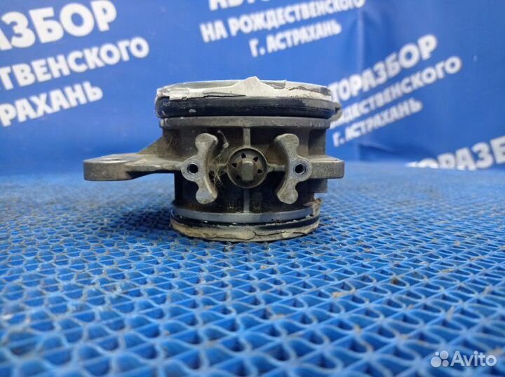 Дроссельная заслонка Renault Clio седан K4JA712