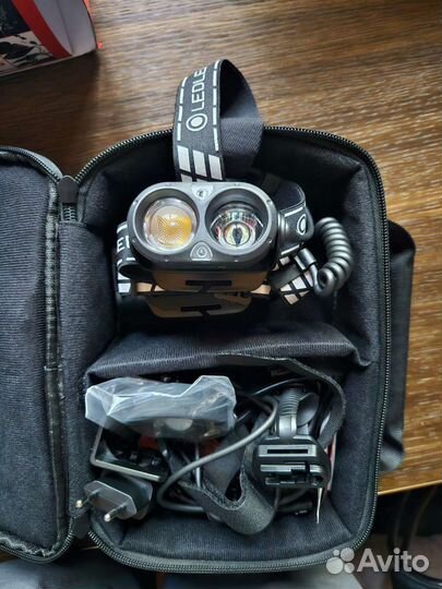 Налобный фонарь Led Lenser H19R Signature