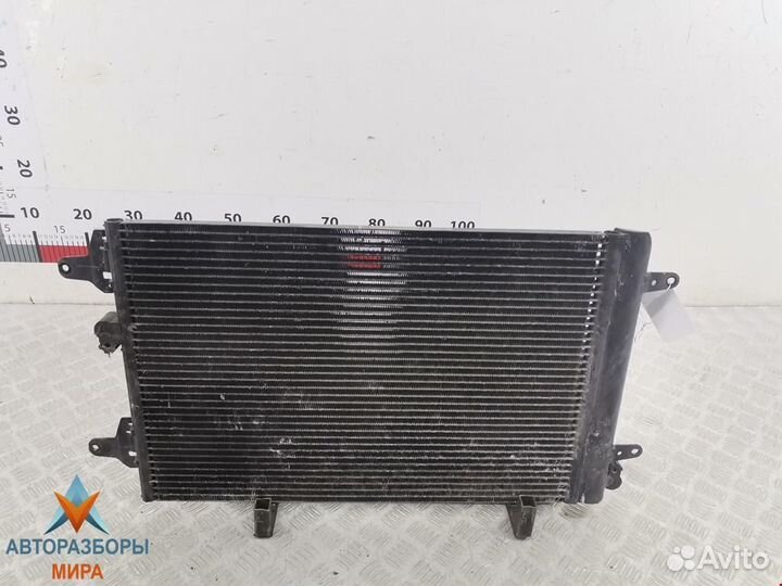 Радиатор кондиционера Volkswagen Sharan рест. 2002