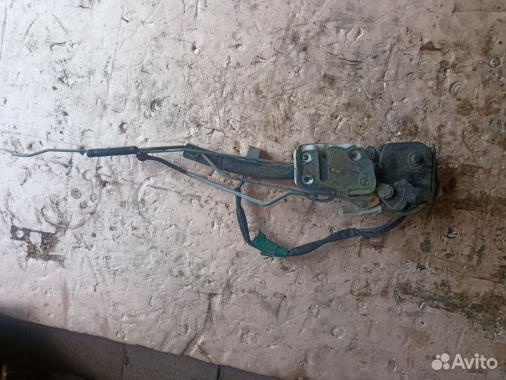 Замок двери передний левый Rover 45 седан