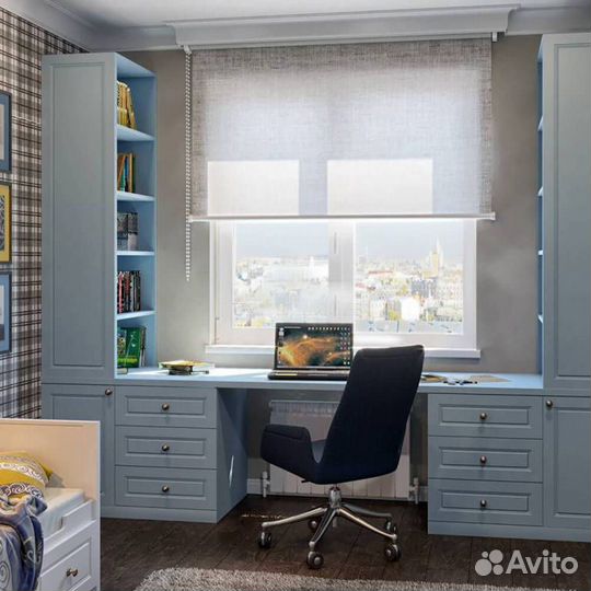 Зона у окна - стол и шкафы на заказ от производителя