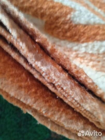 Одеяло шерстяное, верблюжье