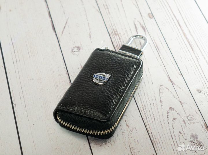 Кожаная ключница Volvo
