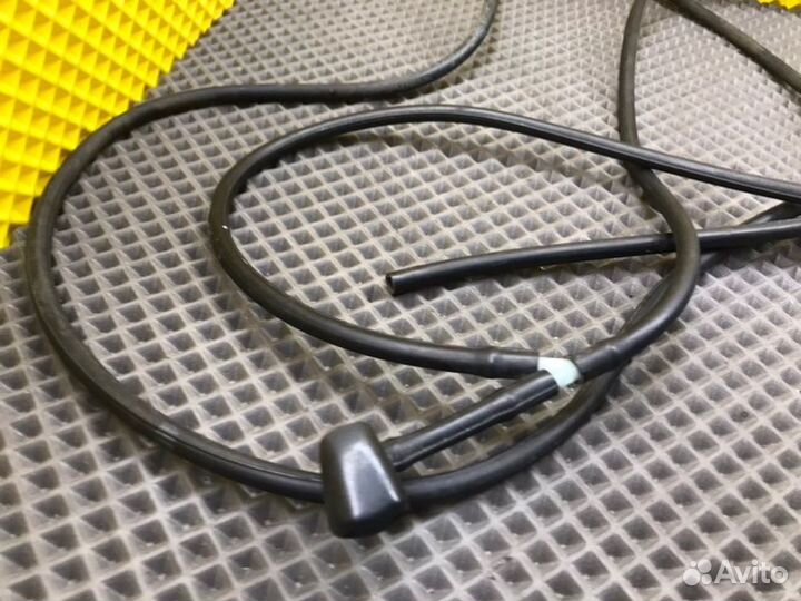 Шланг стеклоомывателя Mazda 6 GG AJ 3.0 2006