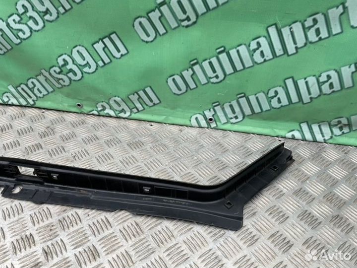 Накладка багажника Mercedes-Benz S-Class W140 M603