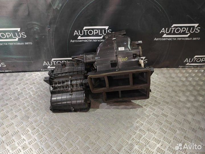 Корпус печки Kia Ceed 1.6 2006-2012