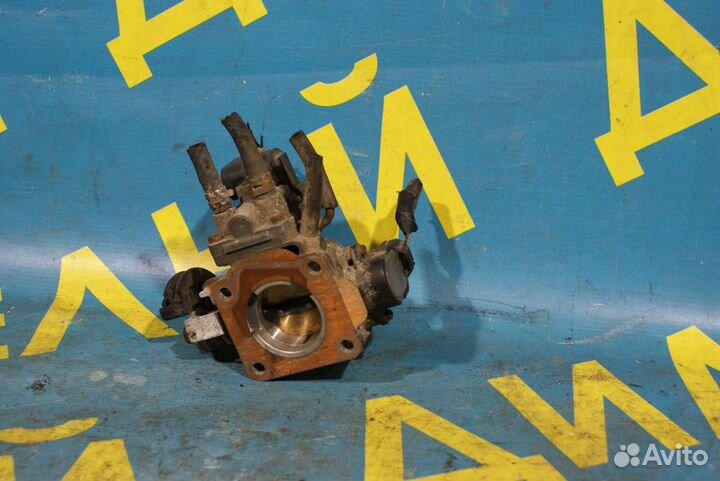 Дроссельная заслонка Toyota Corolla E11