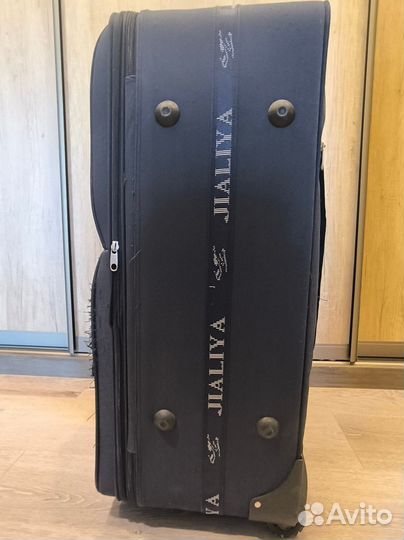 Чемодан на колесах