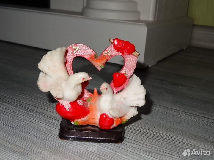 Статуэтки и сувениры