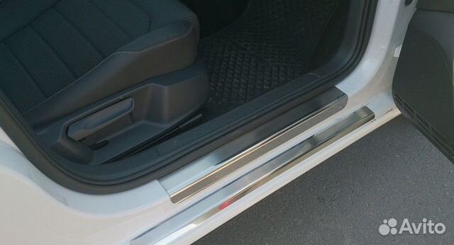 Накладки на пороги VW Golf VI 5d 2008-2012