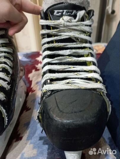 Коньки для хоккея с мячом CCM titanium 2