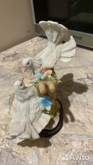 Статуэтка голуби