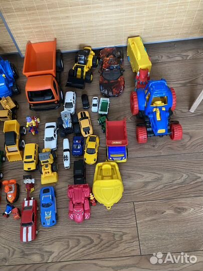 Набор машин игрушек