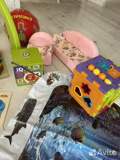 Развивающие игрушки пакетом