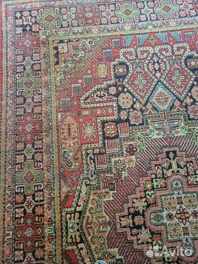 Ковер шерстяной