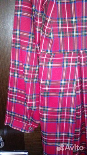 Модное красное платье в клетку