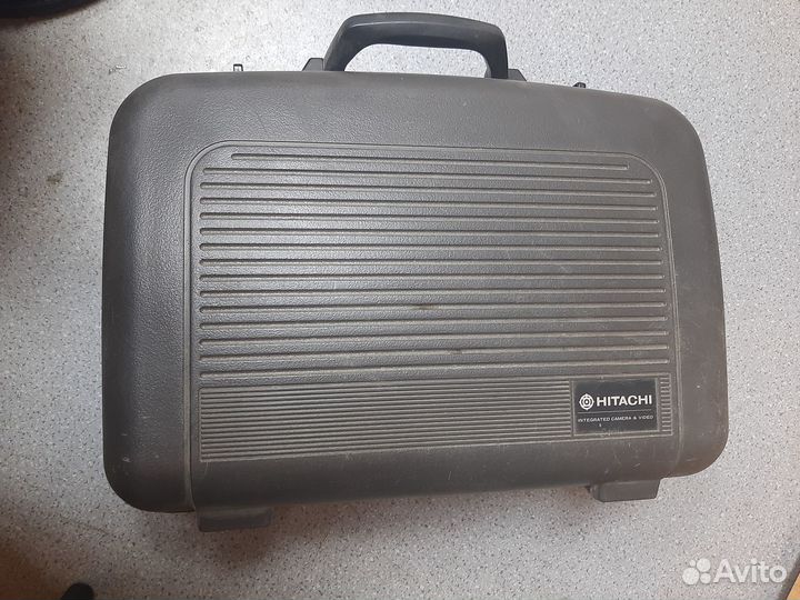 Видеокамера hitachi