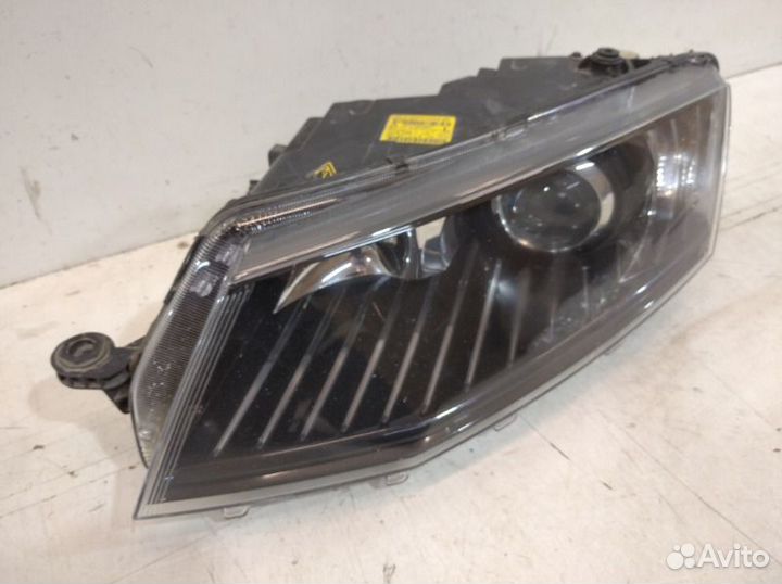 Фара левая Skoda Octavia A7 2013-2016