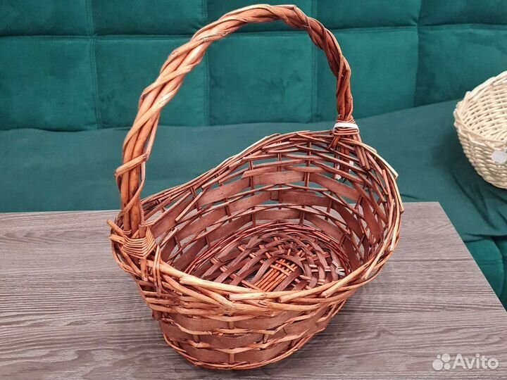 Корзина плетёная