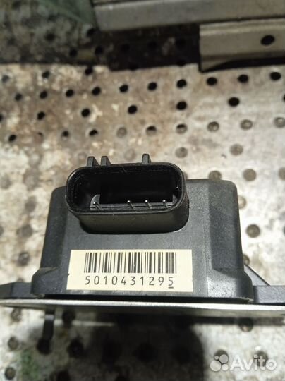 Датчик ускорения Toyota Land Cruiser Prado 120