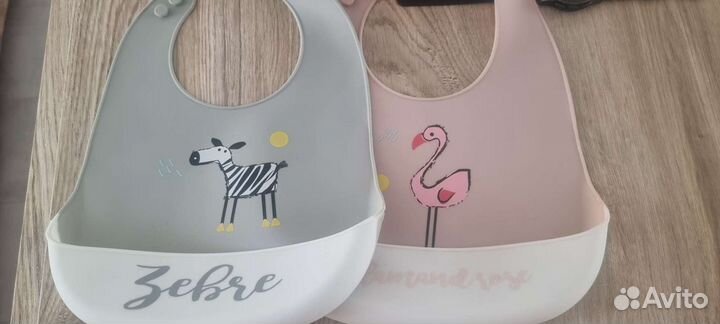 Слюнявчик силиконовый