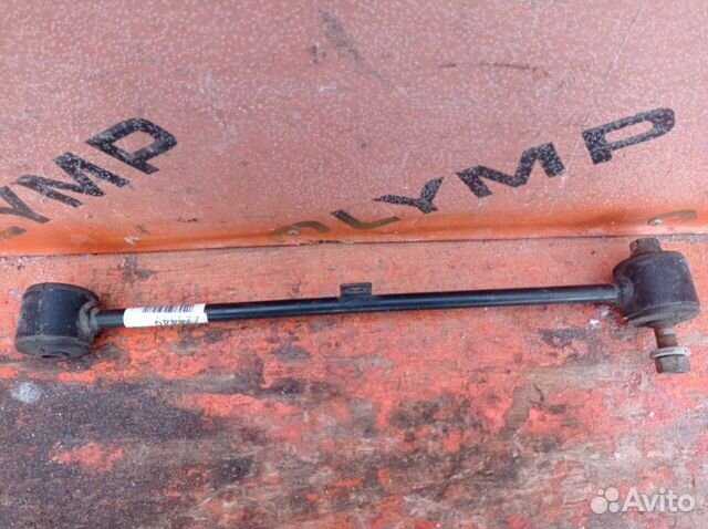 Тяга подвески верхняя задняя Toyota Noah SR40