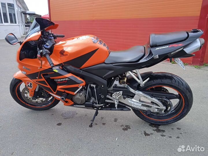 Хонда CBR600RR