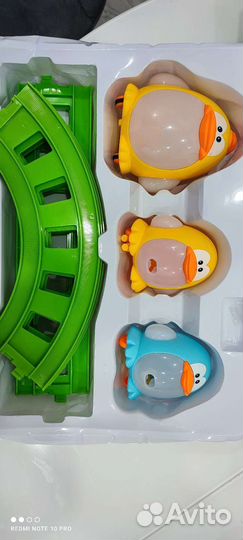 Детская игрушка паровозик