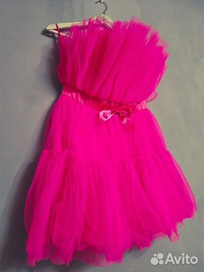 Розовое платье барби