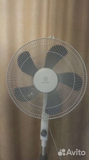 Вентилятор напольный electrolux